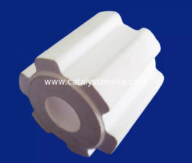 99% Alumina Ceramic Fluted Rings Catalyst Support High Hardness