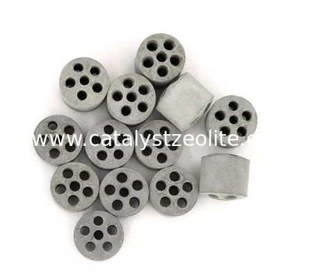 Tubular Reforming Catalyst for Feedstocks Heavy Natural Gas to LPG and for Operation Under High Heat Flux Conditions